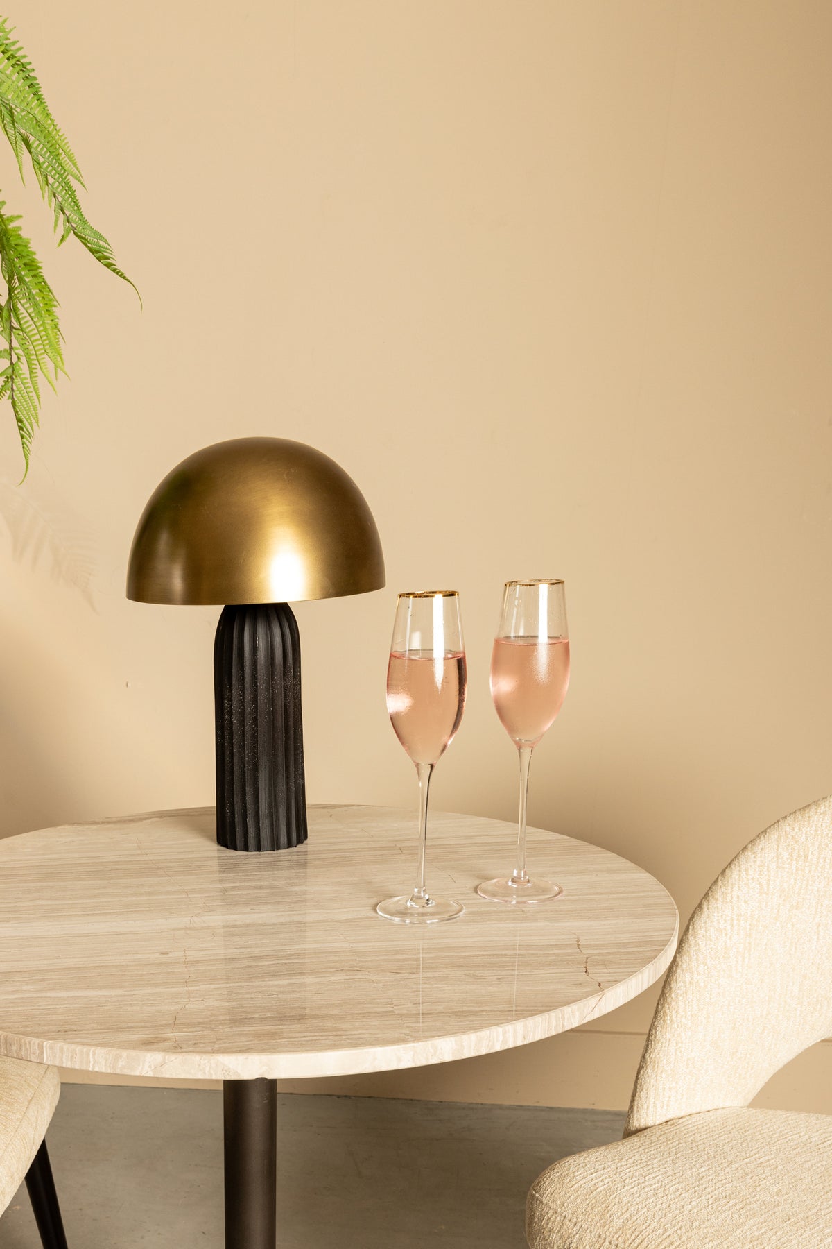 Plaza Bistrotable Round White Marble Taupe Base PTMD