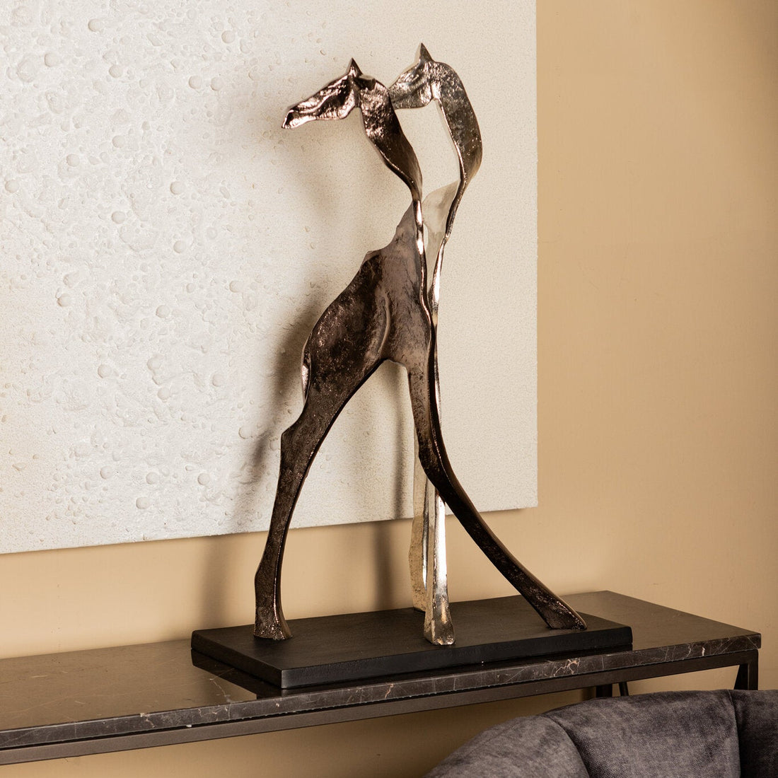 Skye Black Statue Giraffe Small PTMD