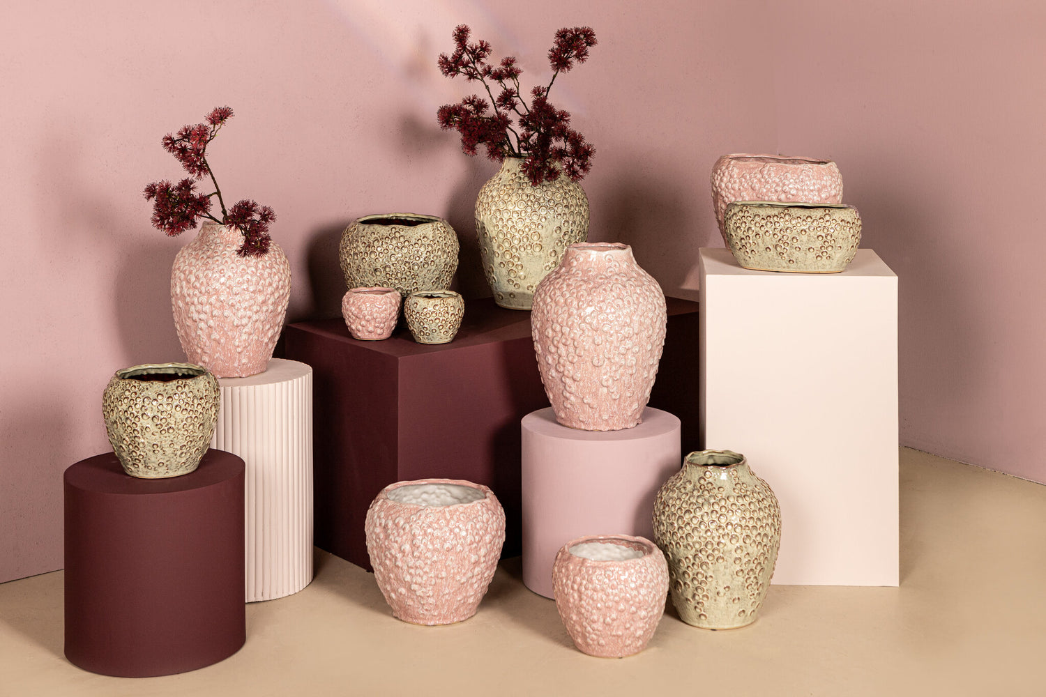 Avis PInk Ceramic Pot Round Shaped Scales Low XL Dia26,5xH22,5cm PTMD
