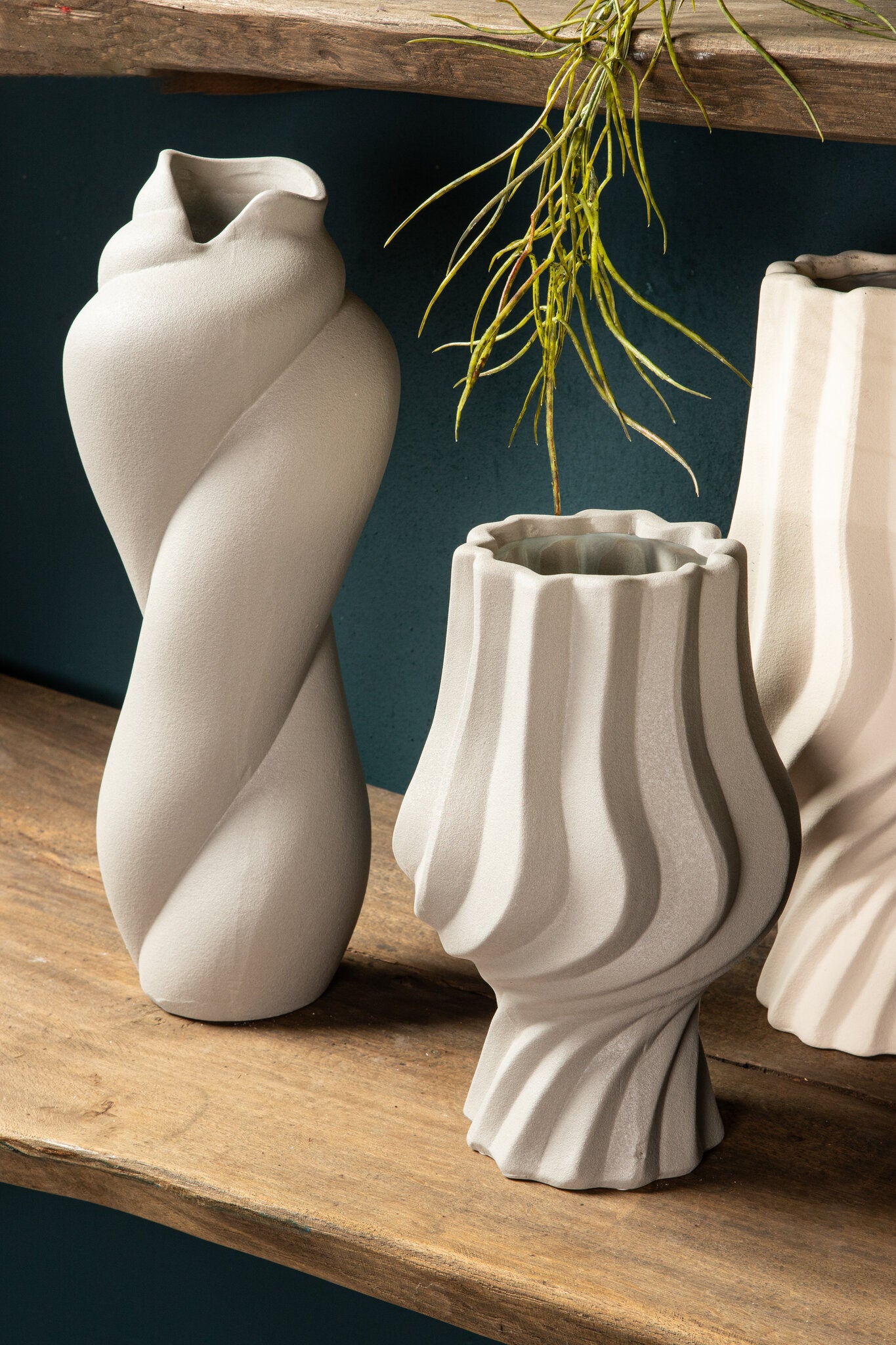 Clair Taupe Ceramic Swirl Vaas Small PTMD