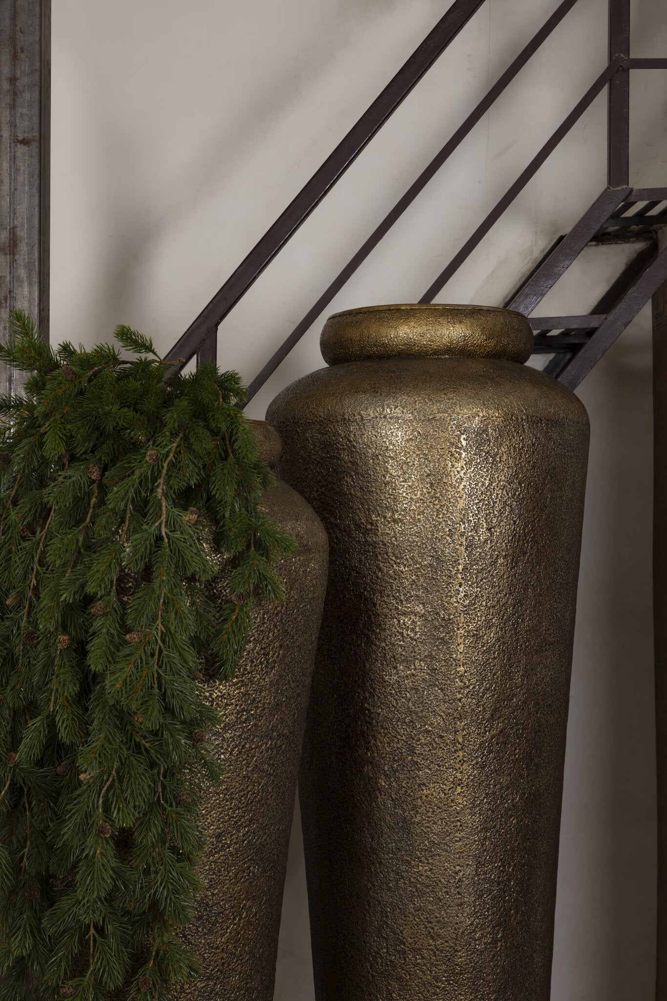 Bloempot Zavir - 56x56x198 cm - Aluminium - Goud PTMD