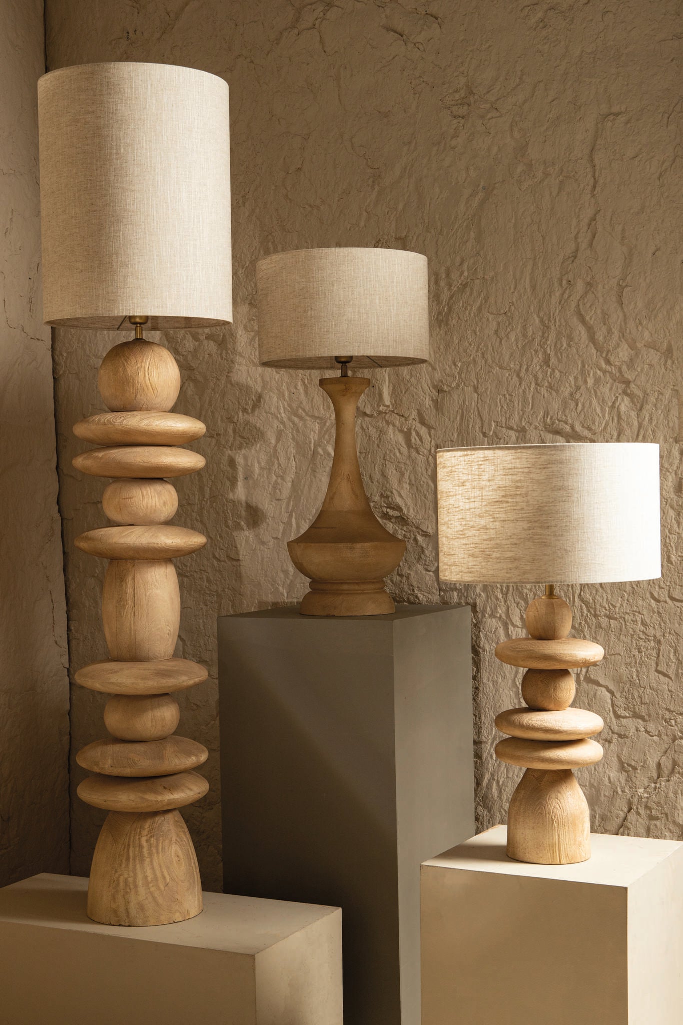 Callain Natural mango wood floor lamp base round PTMD