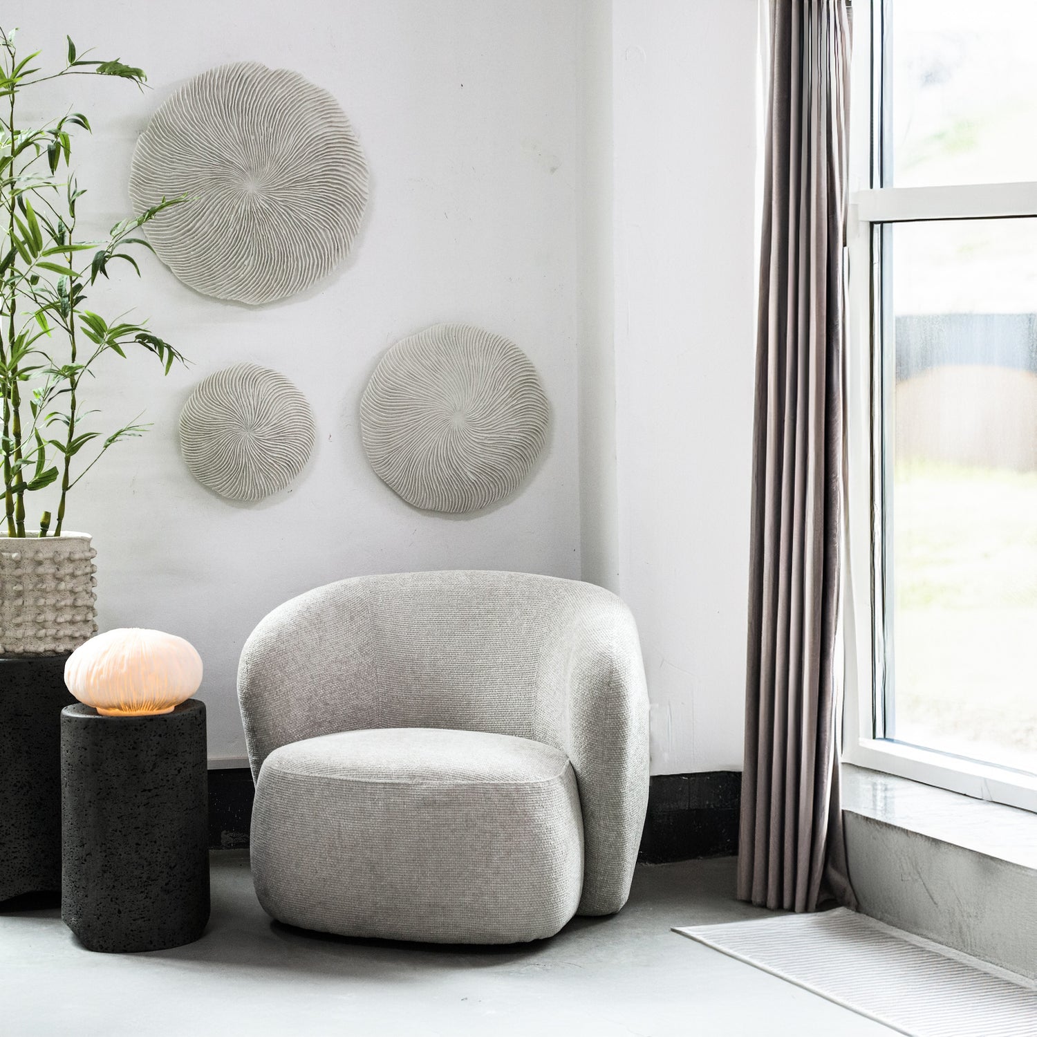 Kathelle White Poly Round Coral Shaped Wallpanel S PTMD