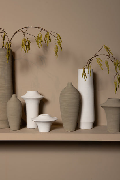 Zonna White matt ceramic high vase L PTMD
