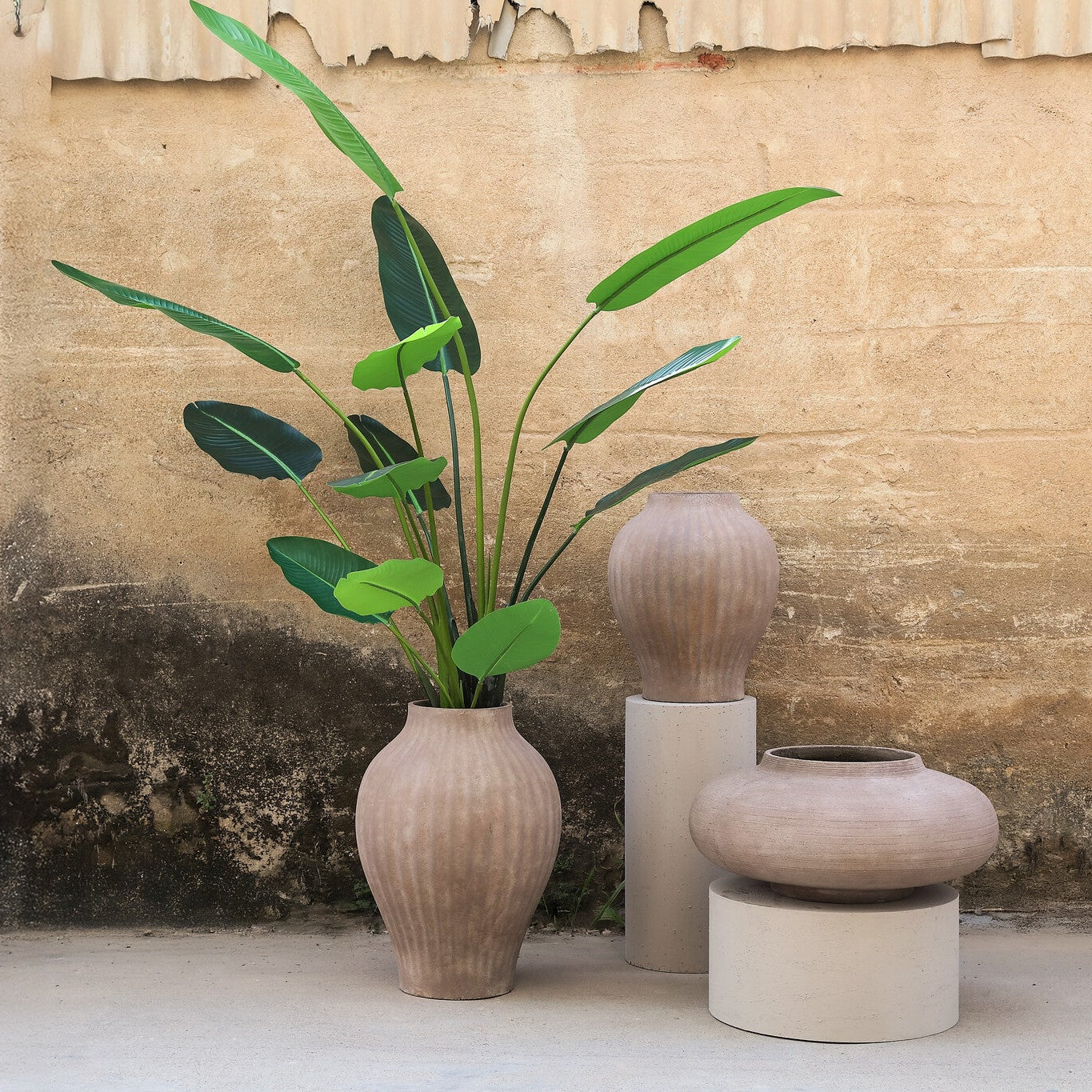 Morisa Brown fiber cement big round pot low PTMD