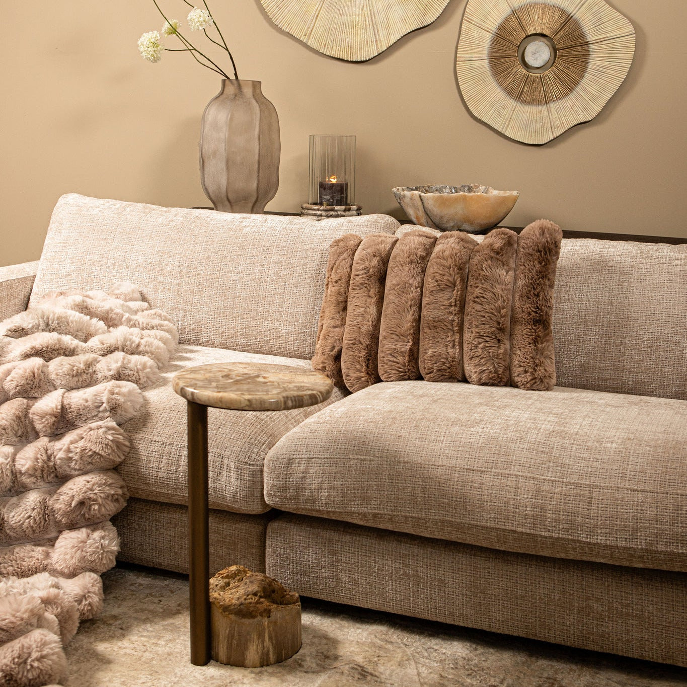 Bijzettafel Ataja Naturel Natuurlijk versteend hout Messing Poot PTMD