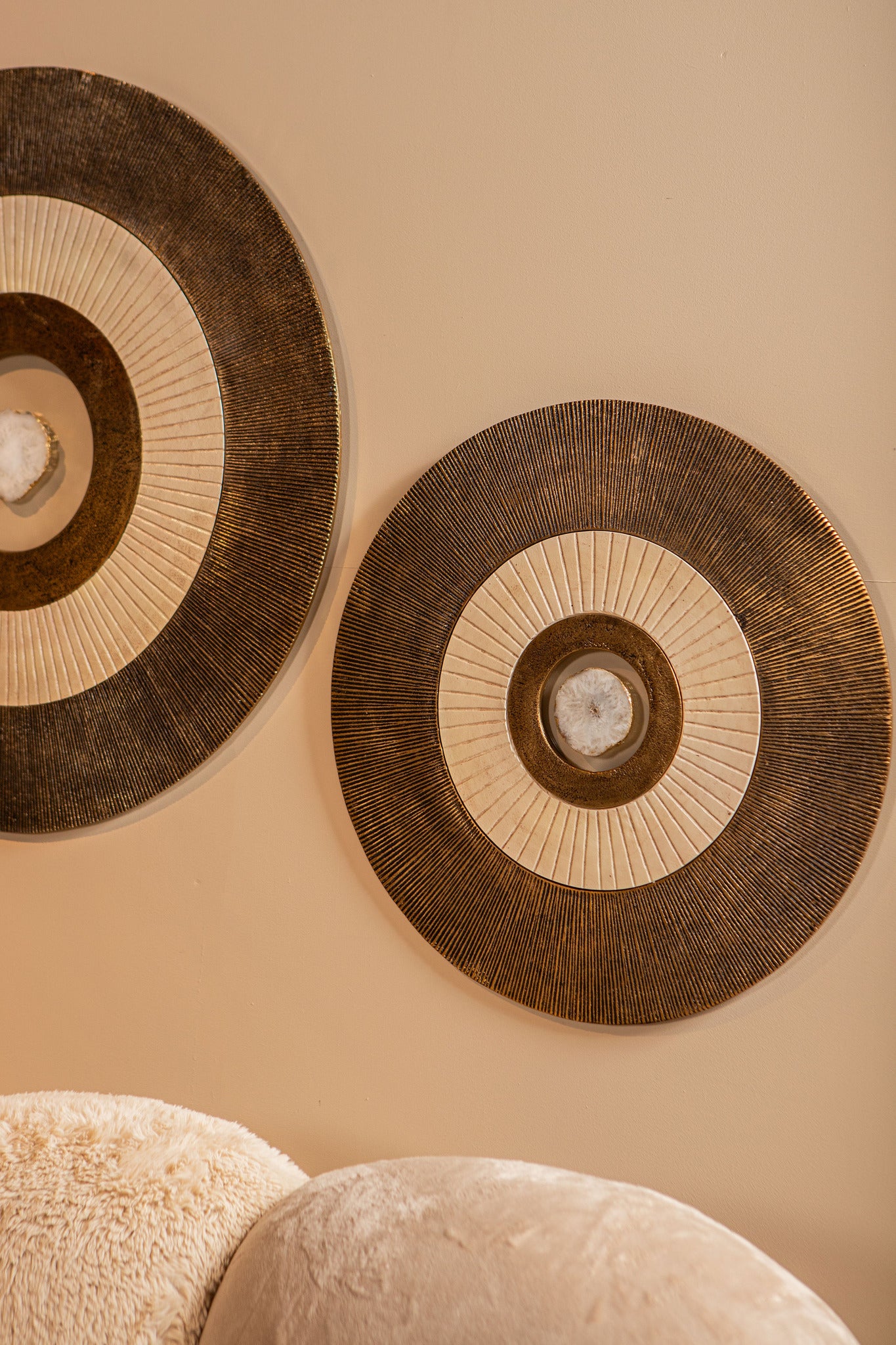 Wandpaneel Jacci Goud Aluminium Center Stone Rond Large PTMD