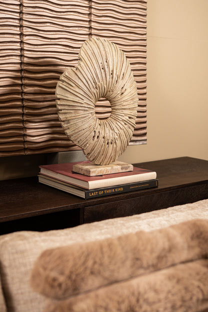 Vija Beige Casted Alu Organic Open Statue S PTMD