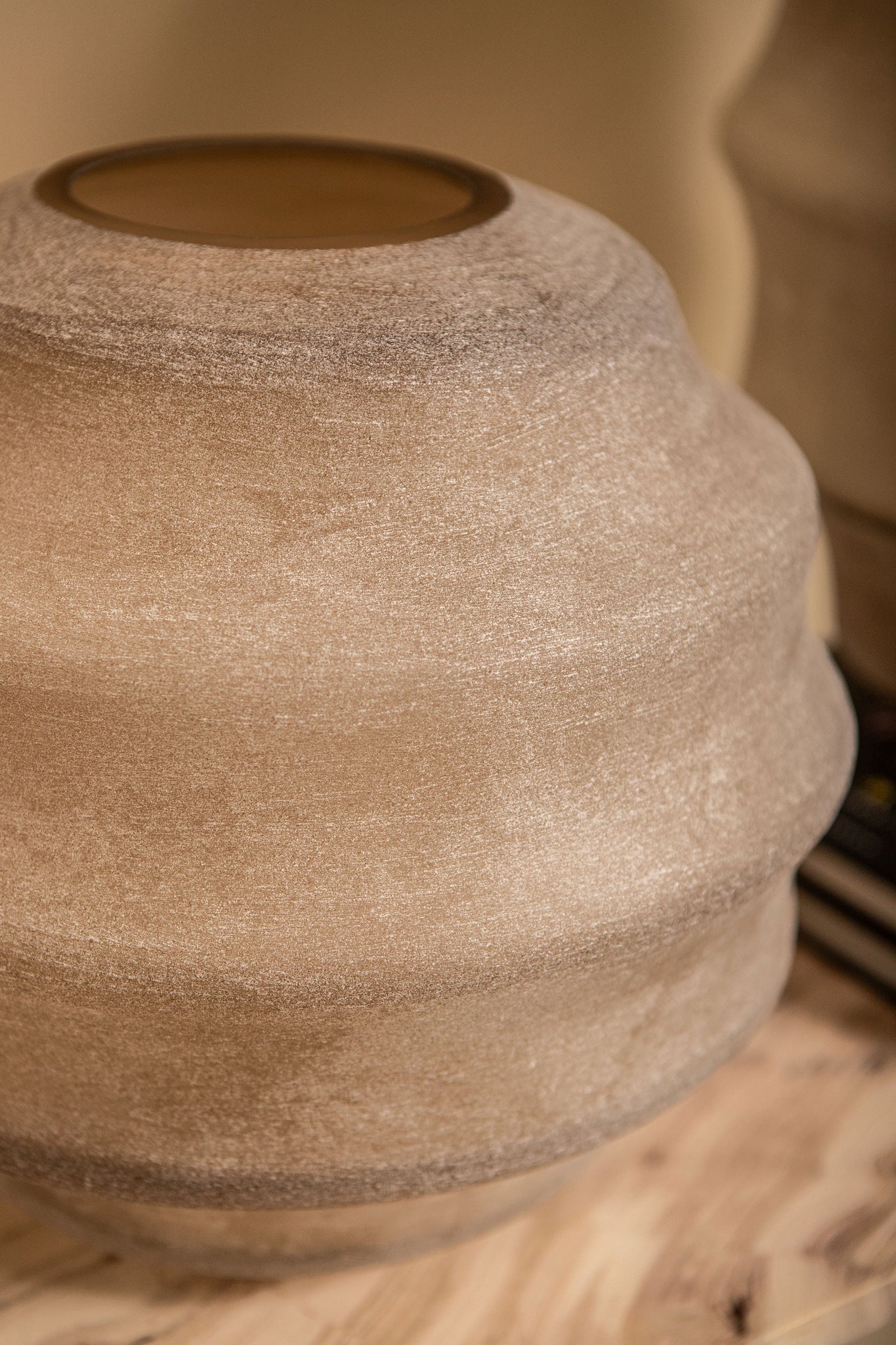 Elladie Beige Round Glass Layered Vase Low PTMD