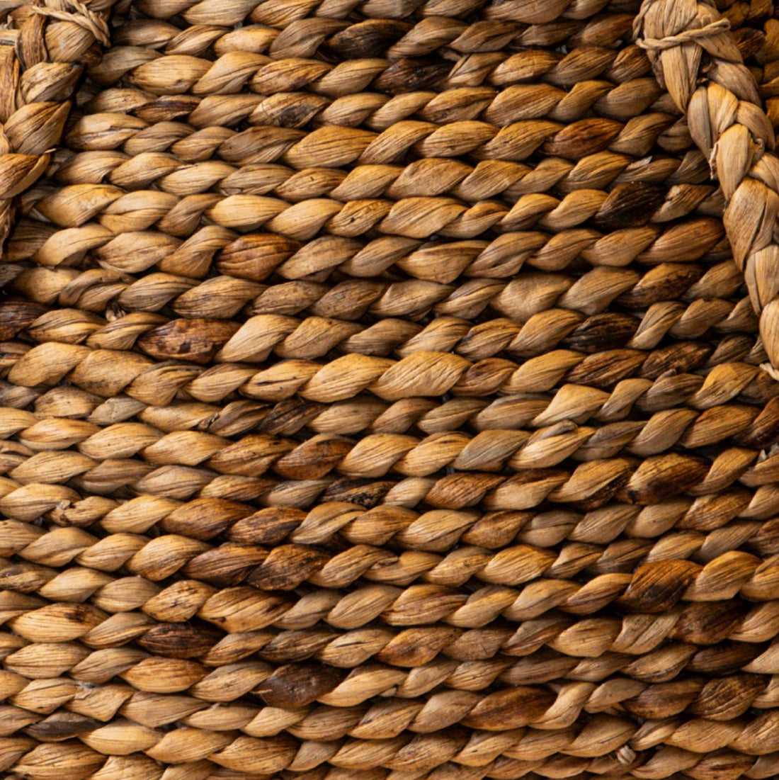 Randye Natural Seagrass Basket Taps PTMD