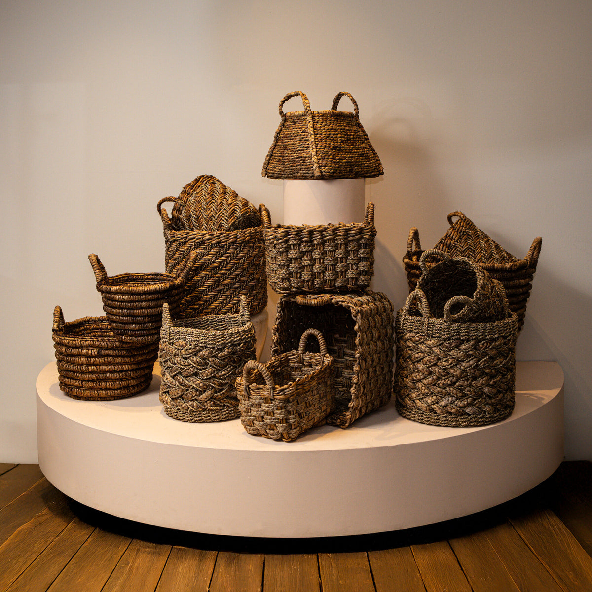 Randye Natural Seagrass Basket Taps PTMD