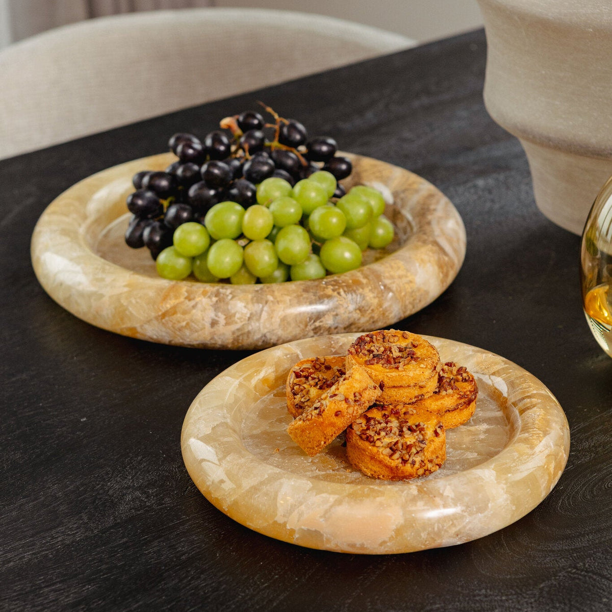 Jiren Onyx Honey Round Plate With Thick Border L PTMD