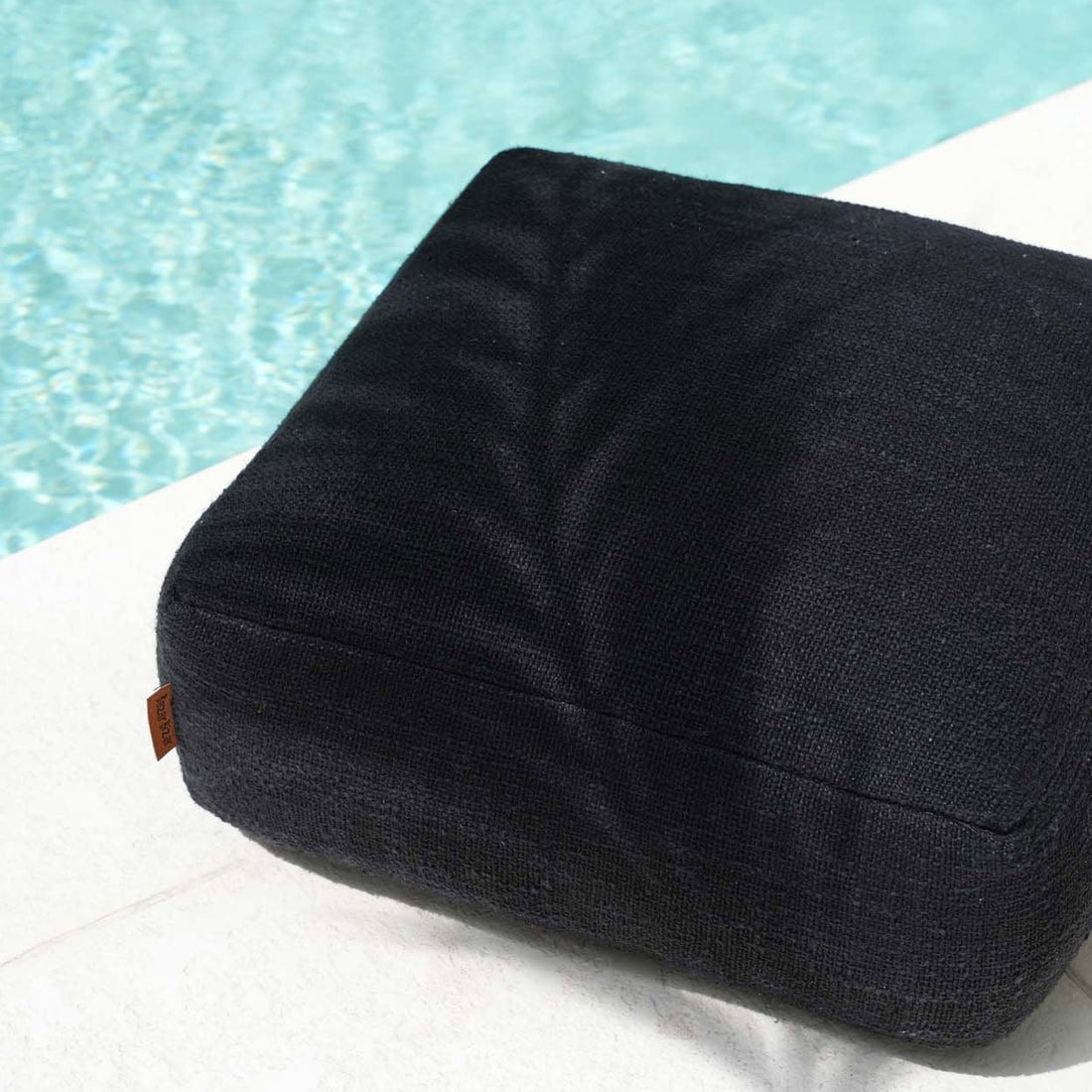 De Comfy Poef Zwart Bazar Bizar