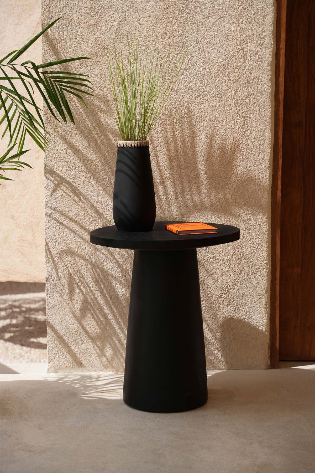 De Timber Conic Bijzettafel Zwart 50 Bazar Bizar