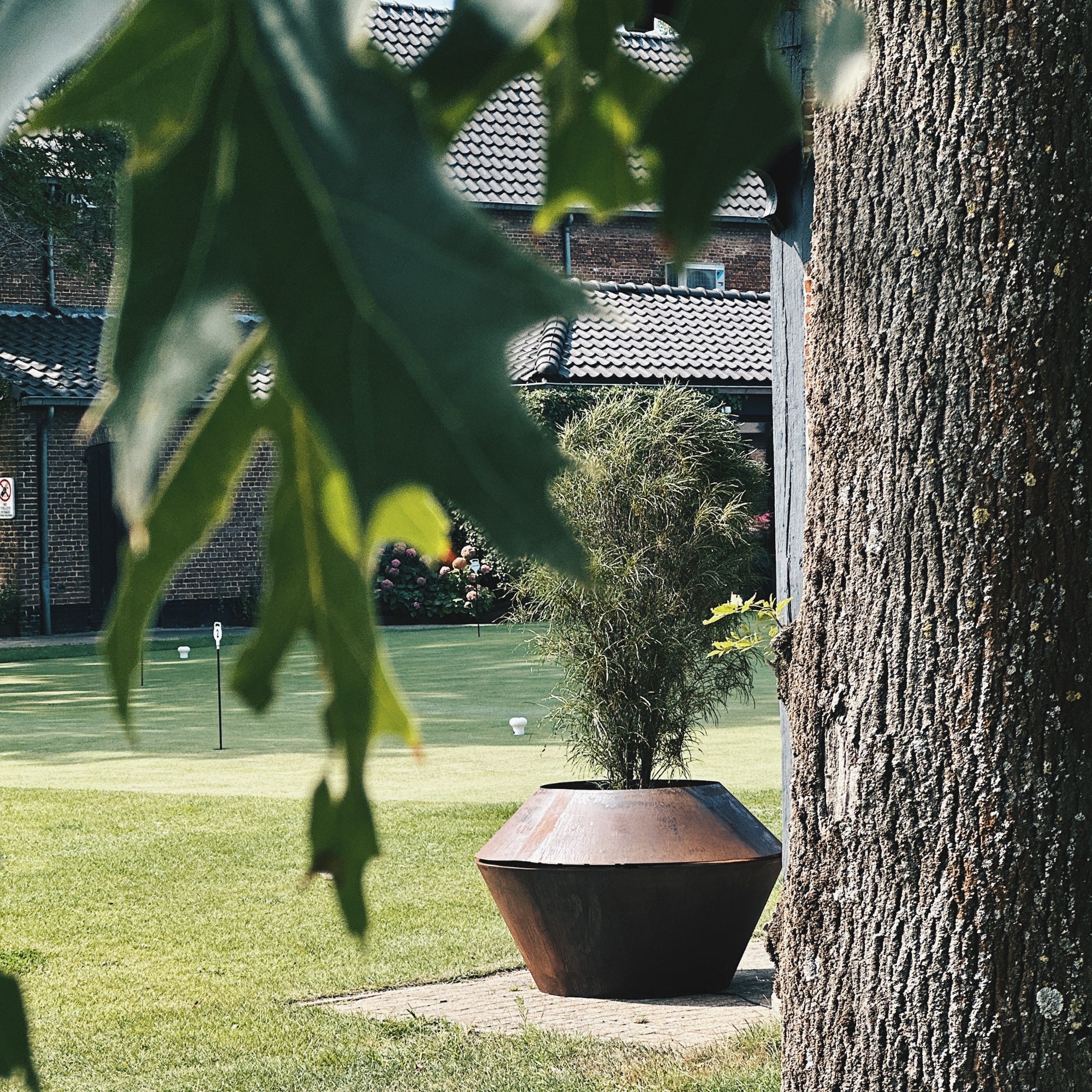 MAZU Oyster Luxe LED Plantenpot Zwart Bruin