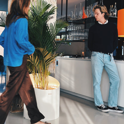 MAZU Wedge Luxe LED Plantenpot Zwart Bruin