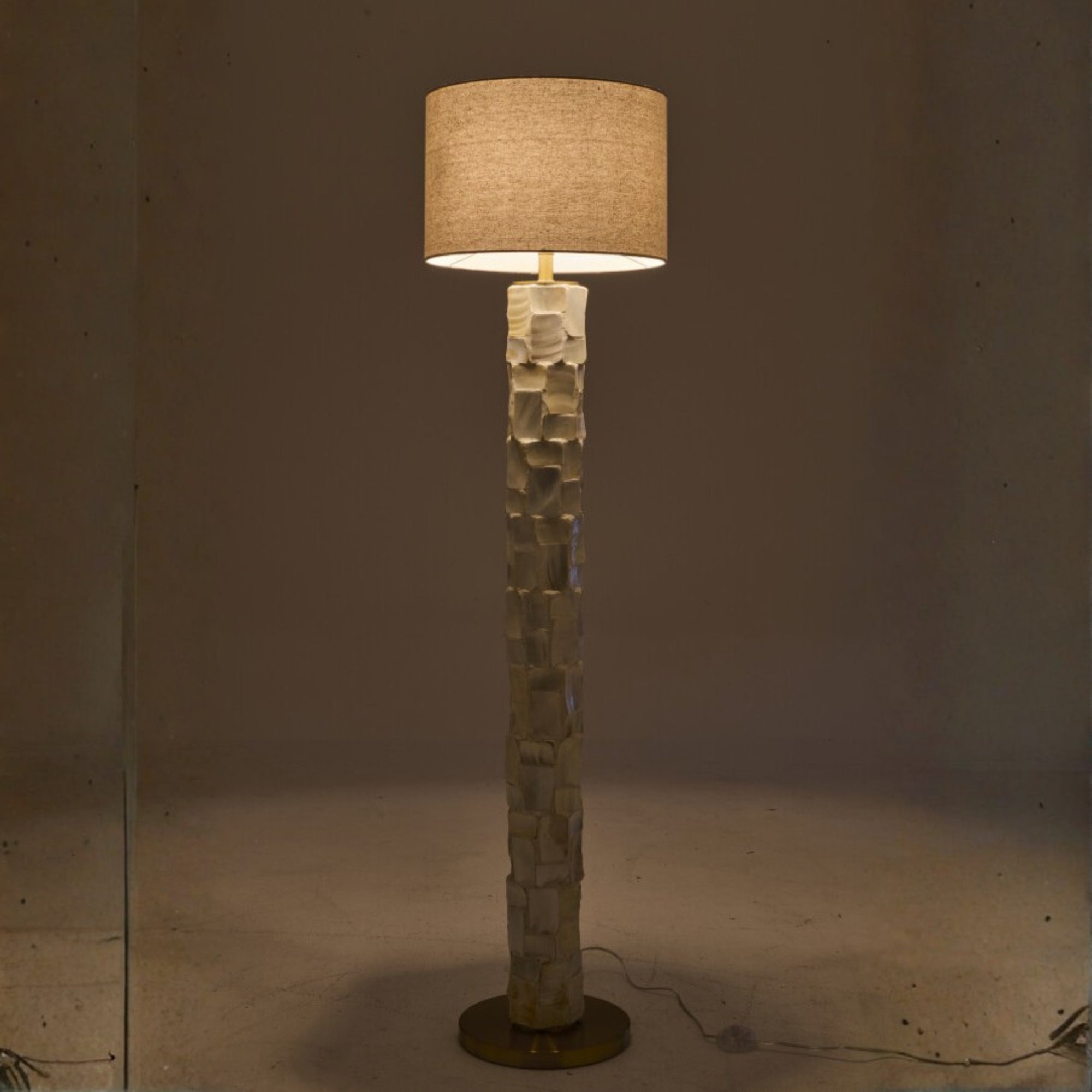 Staanlamp Pareleffect Schelp Gebroken Wit/Lichtbeige J-Line