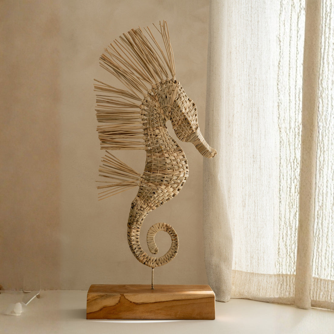 Zeepaard Op Voet Gras Naturel Large J-Line