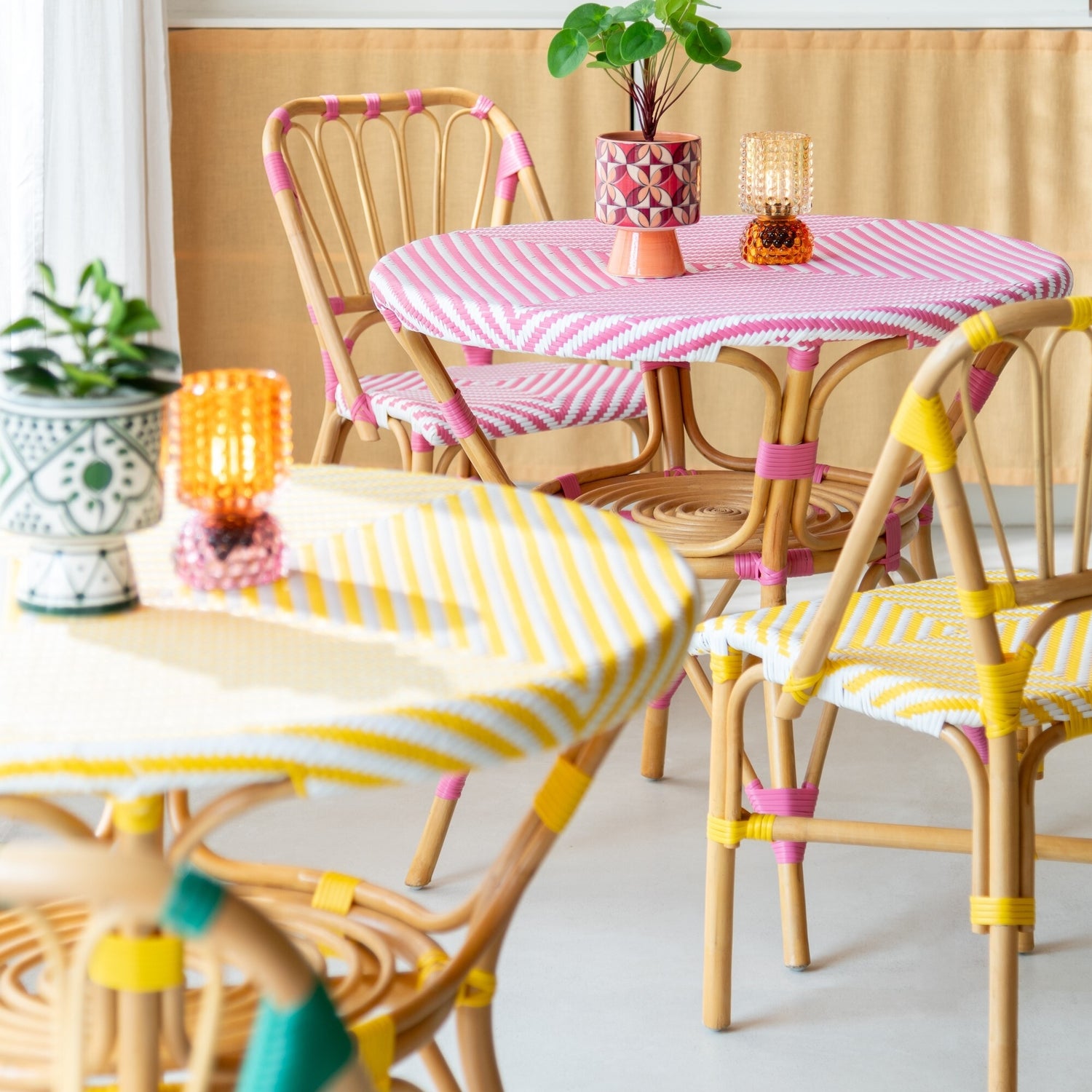 Eettafel Rotan Geel/Wit J-Line