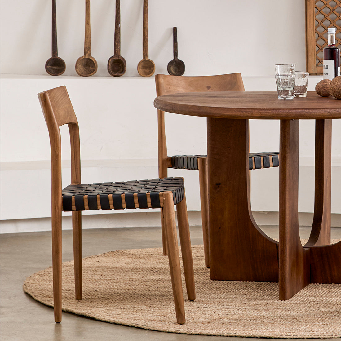 Freya Eetkamerstoel Leer Zwart Raw Materials