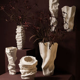 Aharon White Ceramic Irregular Shaped Vase Slim S 20x18x42cm PTMD - Vaas - PTMD - livinglovely.nl