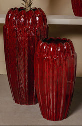 Bentz Bloempot Keramiek Rood Small van PTMD, bloempot gestyled in een sfeervol interieur
