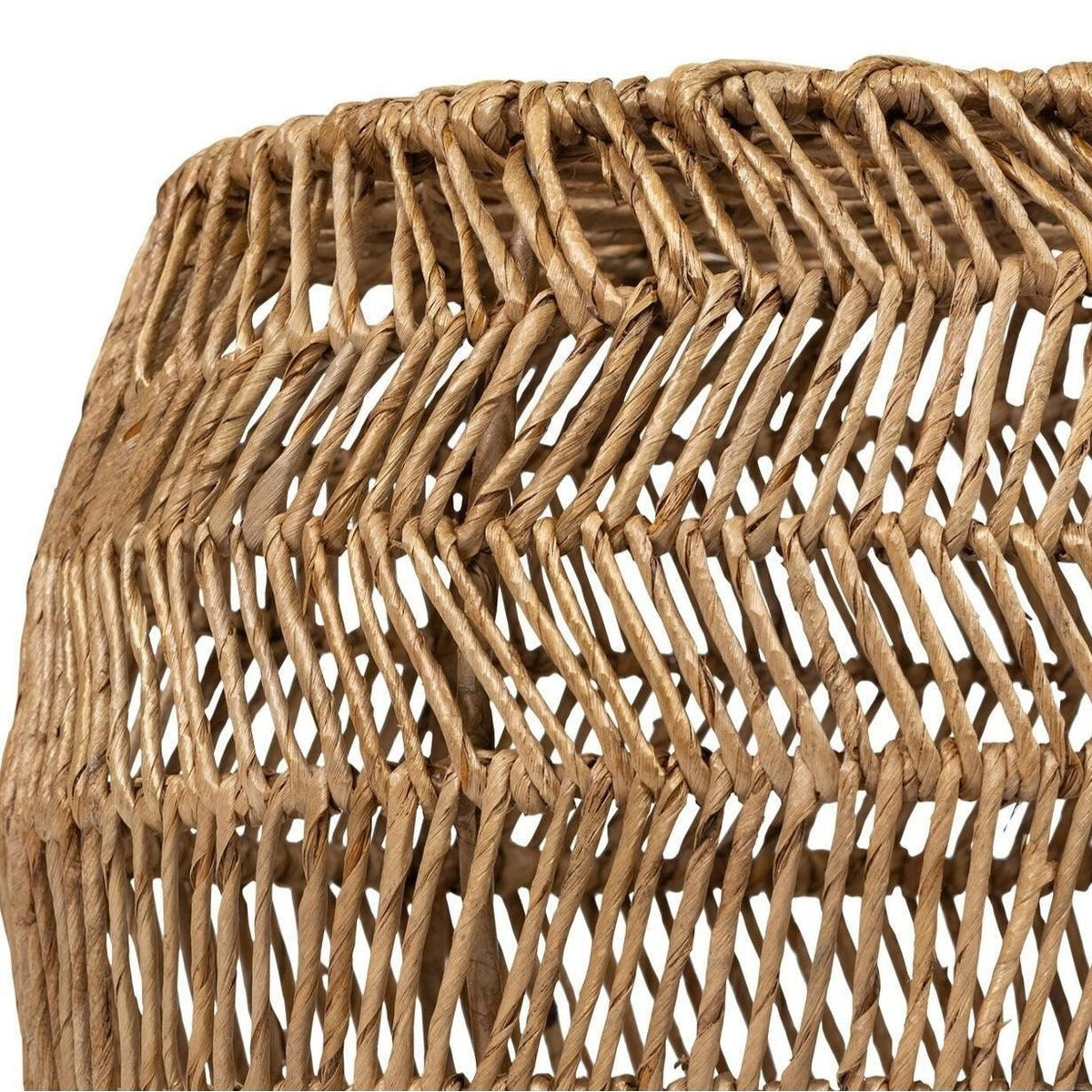 Cala Gracio bijzettafel van MUST Living gestyled met decoratie in een natuurlijk interieur