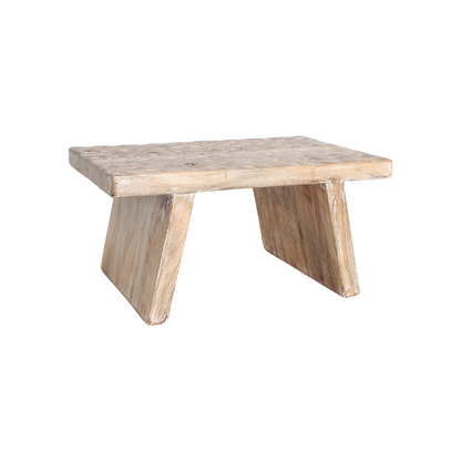 Bijzettafel/Kruk Naturel Mangohout van Raw Materials, laag massief krukje in blanke houttint