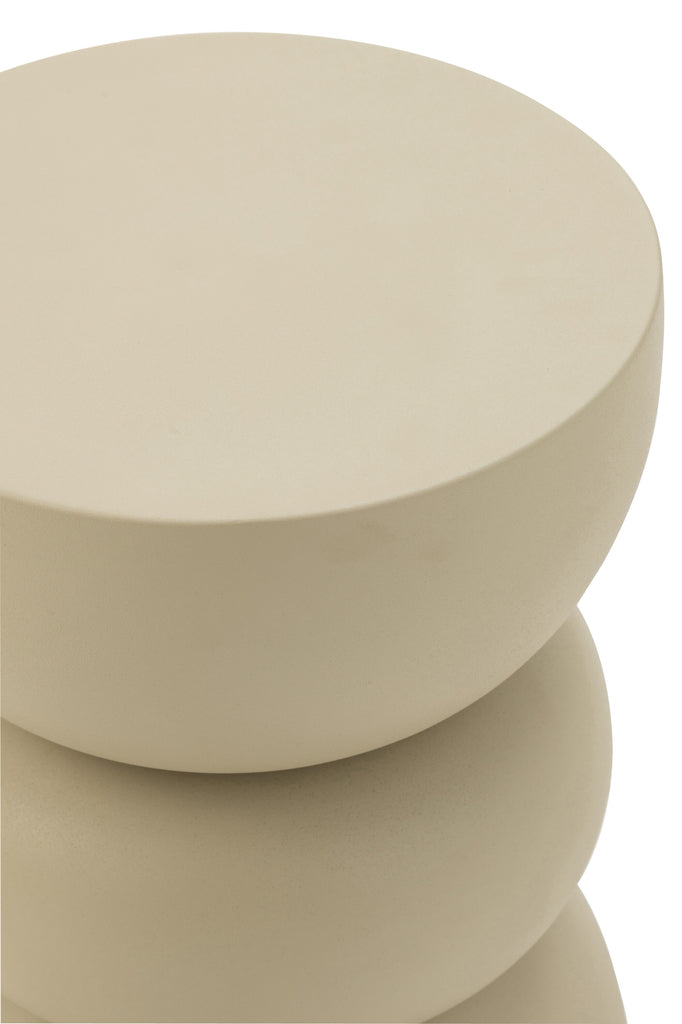 Bijzettafel Lise Ijzer Ivoor - Bijzettafel - J-Line - livinglovely.nl