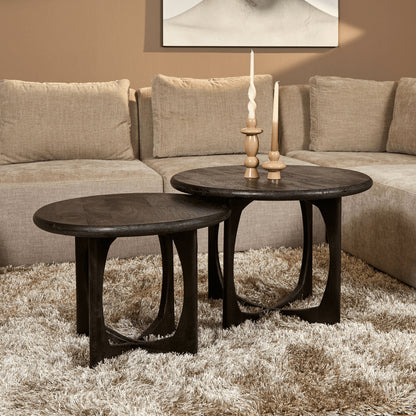 Bijzettafel Milou Mangohout Zwart 60cm van Starfurn met rond zwart blad, vooraanzicht