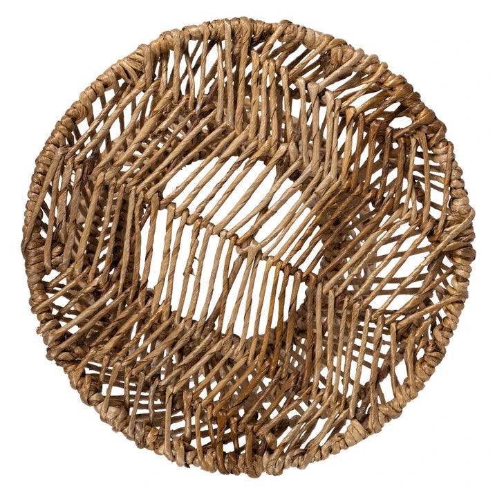 Close-up van de natuurlijke abaca vezels van de Santa Agnes bijzettafel van MUST Living