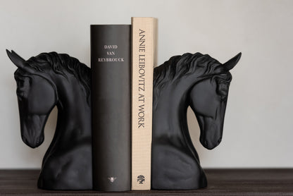 Boekensteun Paard Polyresin Zwart Set van 2 - Boekensteun - J-Line - livinglovely.nl
