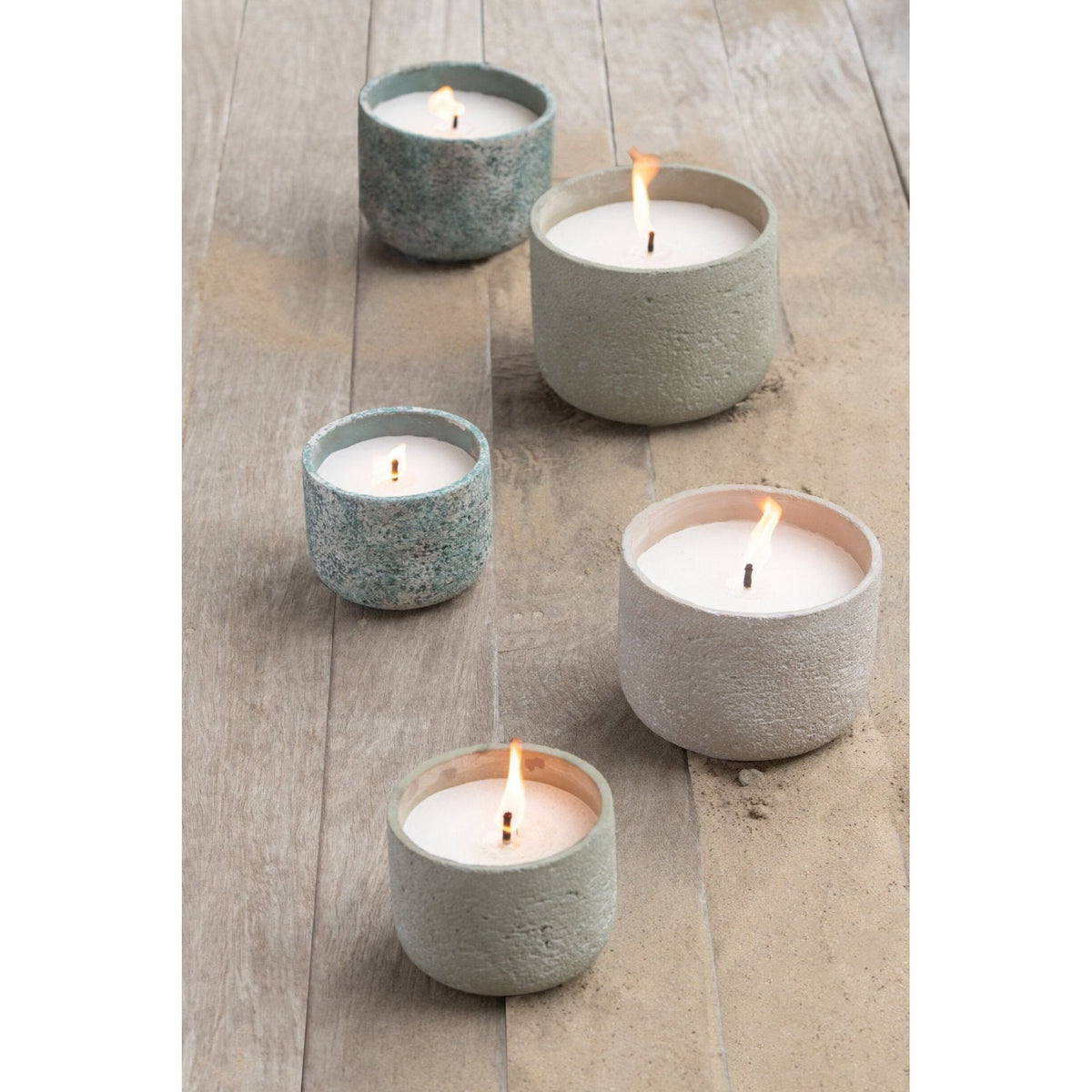 Buitenkaars 47h Rond Paraffine Lichtgroen Large J-line
