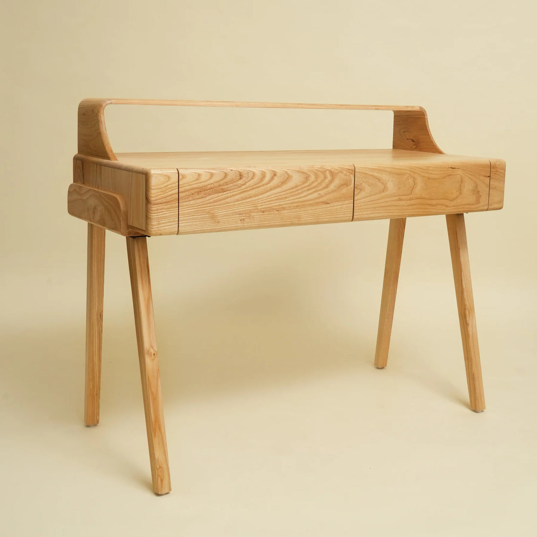 Bureau Bruin Mangohout ExpoBazaar - Bureau - ExpoBazaar - livinglovely.nl