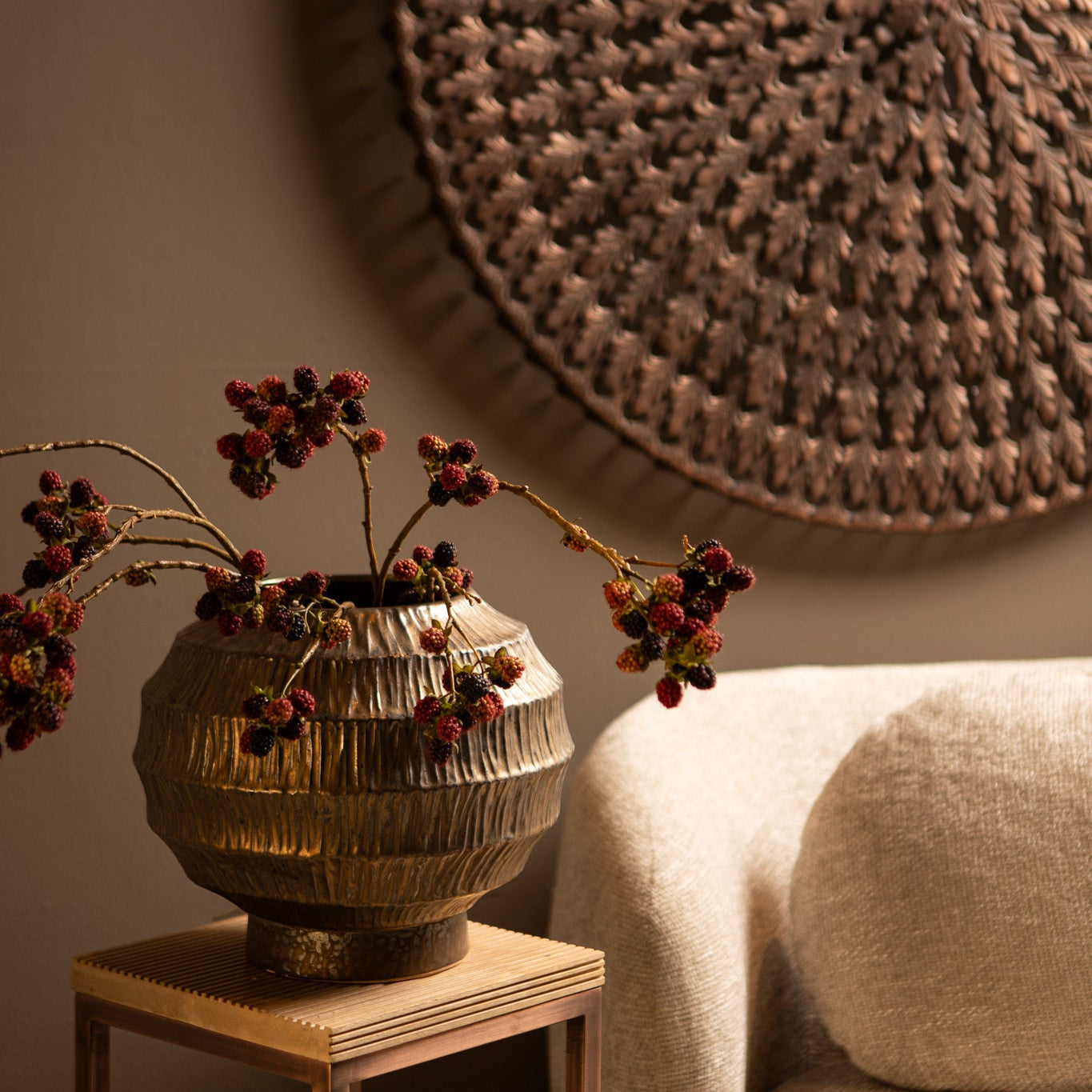 Cherith Bronze Round Ceramic Pot Ribbed L Dia34x30cm PTMD - Pot - PTMD - livinglovely.nl