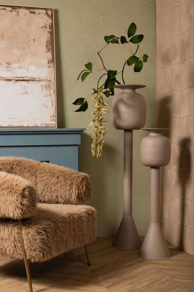 Dainah Cream iron pot op lange voet Small PTMD - Pot - PTMD - livinglovely.nl