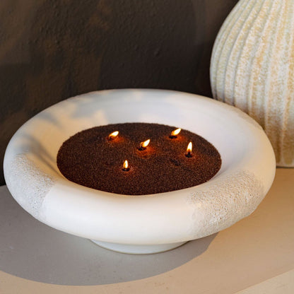Dangelo Schaal Keramiek Wit Rond Medium van PTMD, sfeerbeeld met warme styling in huis