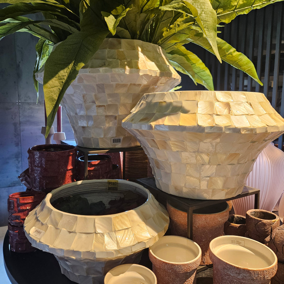 Daven Cream Poly Shell Bamboo Pot Round Low S PTMD - Pot - PTMD - livinglovely.nl