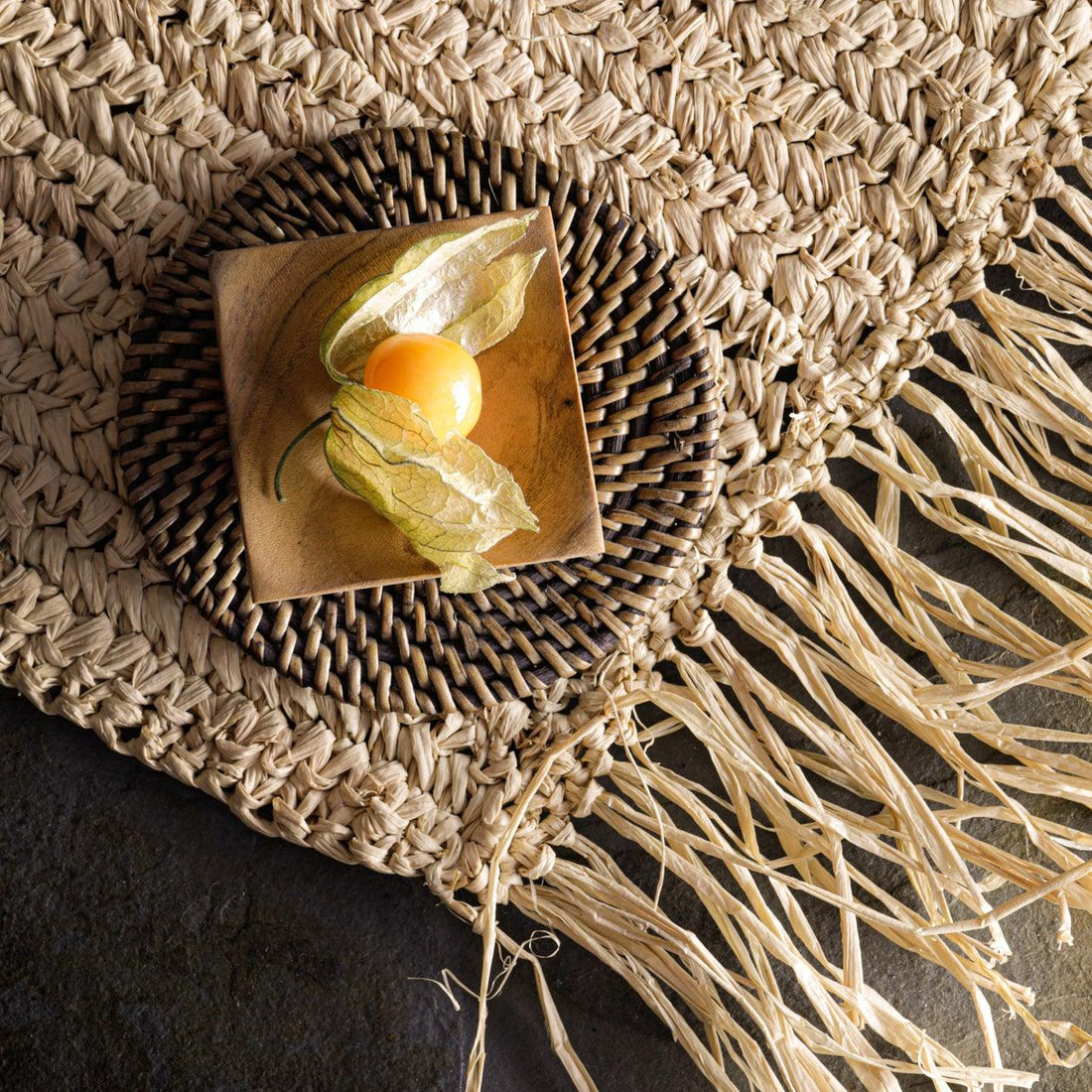 De Fringe Raffia Placemat Rechthoekig - Naturel - Placemat - Bazar Bizar - livinglovely.nl
