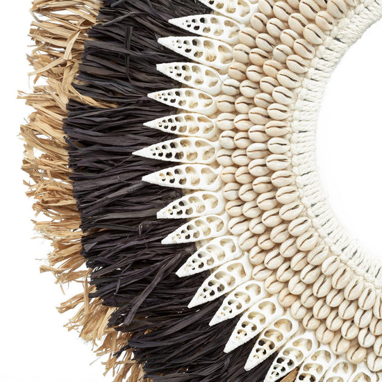 De Mojo Raffia op Stand - Decoratie - Zwart Naturel , Ornament , Bazar Bizar , livinglovely.nl