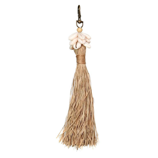 De Raffia Cowrie Shell Sleutelhanger , sleutelhanger , Bazar Bizar , livinglovely.nl