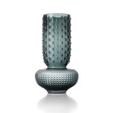 De Sapphire Jewel Vaas Blauw Large van Bazar Bizar, vooraanzicht van de hoge vaas van blauw gerecycled glas