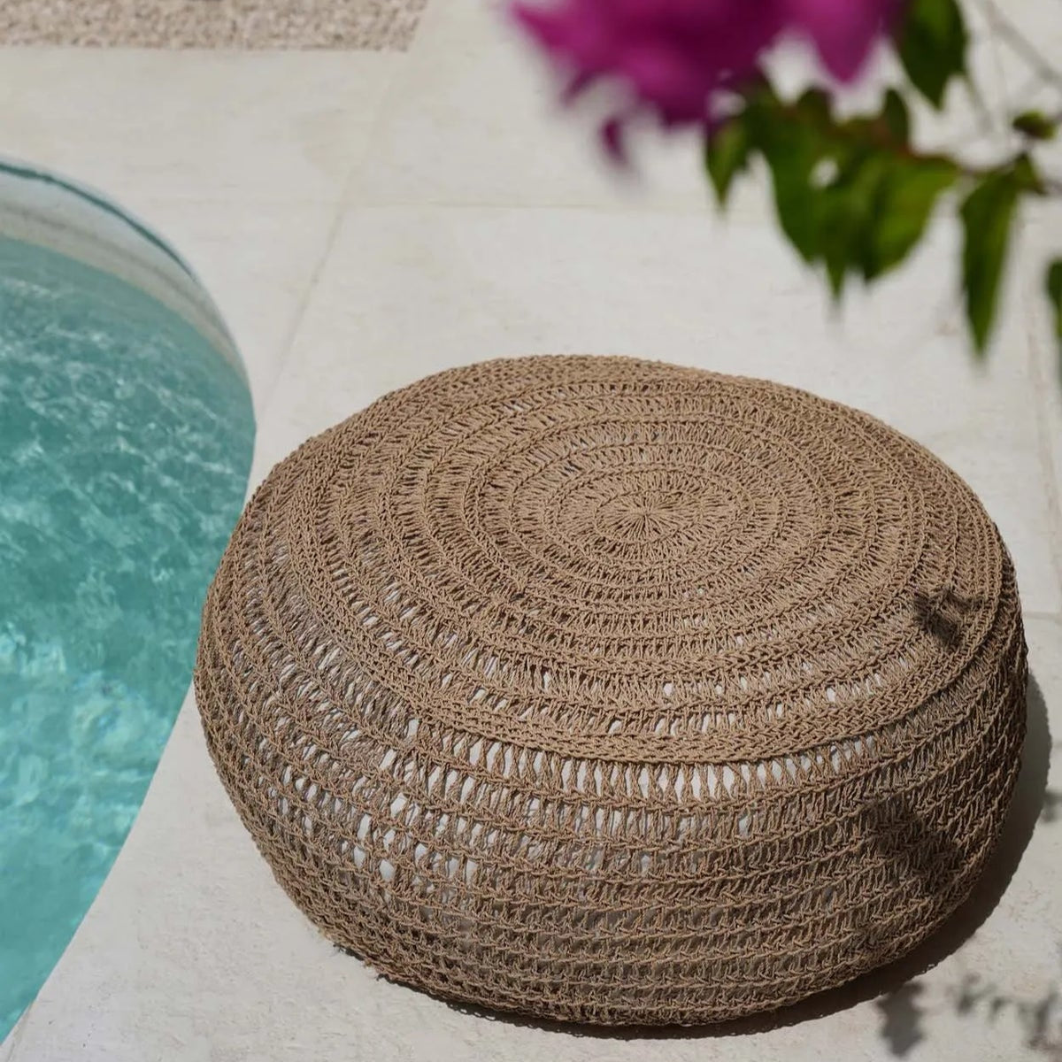 De Seagrass Poef - Naturel - M - Poef - Bazar Bizar - livinglovely.nl