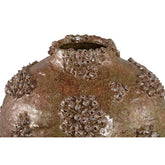Deisy Green Ceramic Jar Shaped Vase Rough Coral M van PTMD, detail van de ruwe koraalstructuur