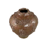 Deisy Green Ceramic Jar Shaped Vase Rough Coral S van PTMD, zijaanzicht van de vaas op witte achtergrond