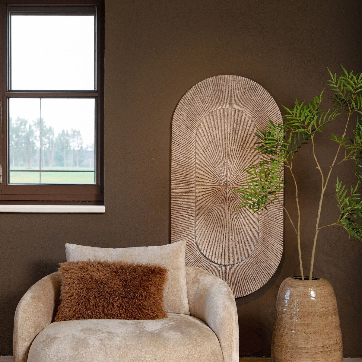 Detailbeeld van het Dishita wandpaneel van PTMD, ribbelstructuur in cremekleurig MDF