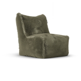 Doodle Junior Lounge Seat Desert van Laui Lounge, compacte groengrijze furry loungestoel schuin van links voren