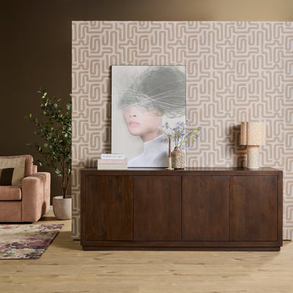 Strakke belijning van het greeploze Dressoir Brussel Bruin 200cm van Starfurn