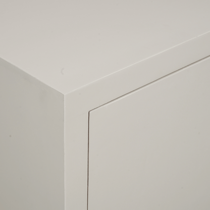 Hoekdetail van het Dressoir Brussel Zand van Starfurn met de naad tussen twee deuren