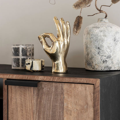 Dressoir Cosmo van DTP Home gestyled in een woonkamer
